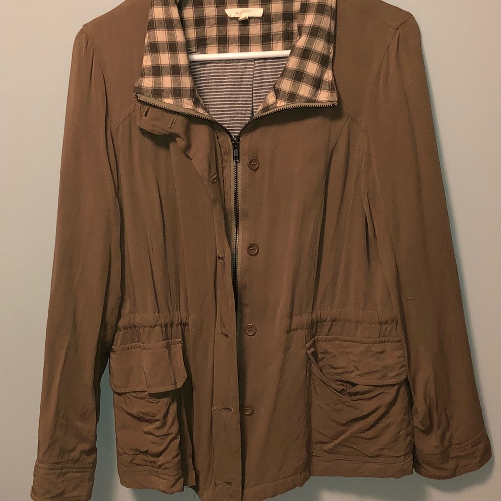 Green Jacket - Picture 2 of 3