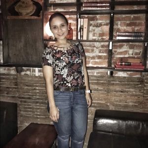 Meet your Posher, Marielle