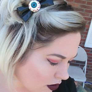 Meet your Posher, Annie