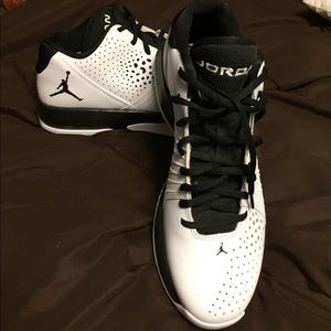 Men's Sz 11 Nike Air Jordan 5 AM White/Black