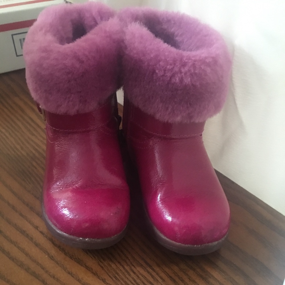 Toddler ugg