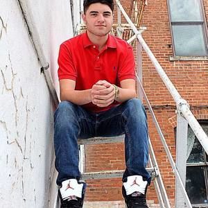 Meet your Posher, Sam