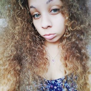 Meet your Posher, Melanie