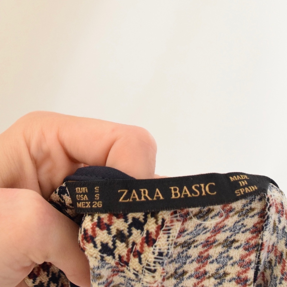 ❌SOLD❌ZARA Navy + Red Houndstooth Peplum Blouse - Picture 5 of 5
