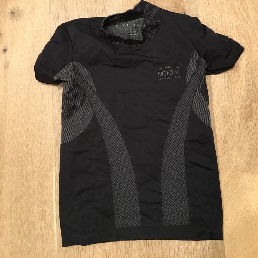 Women's Nike Golf Shirt Size Small
