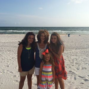 Meet your Posher, Robin