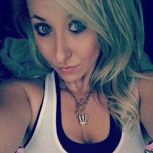 Meet your Posher, Cheryl