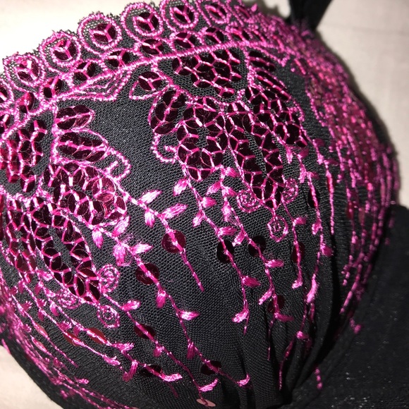 Pink and Black Sequins Bra - Picture 2 of 4