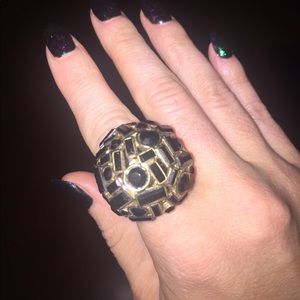 Henri Bendel ring
