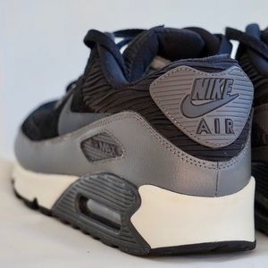 Nike Air Max 90 Suede black gray sneakers