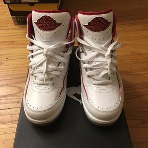 Nike Jordan 2s Chicago