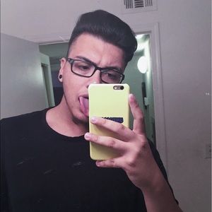 Meet your Posher, Julio