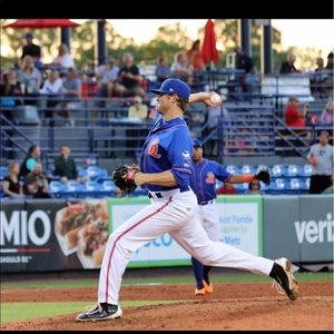 Meet your Posher, Thomas