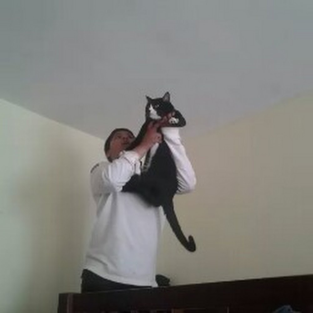 Meet your Posher, Kyle