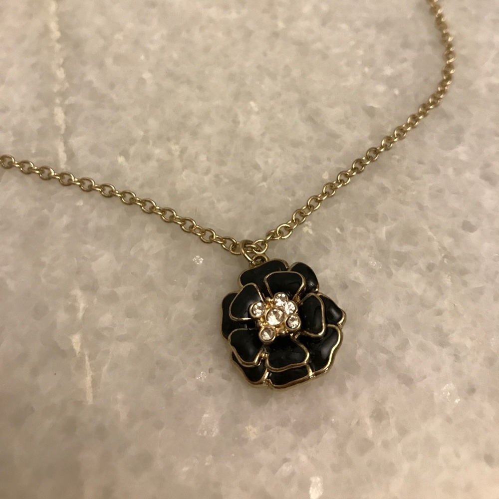 Black flower necklace