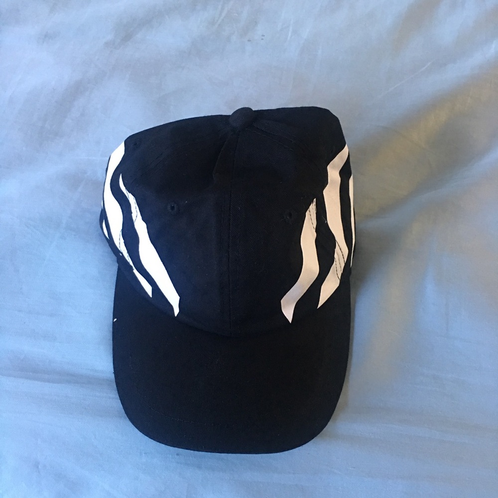 Off-White Diagonal Hat