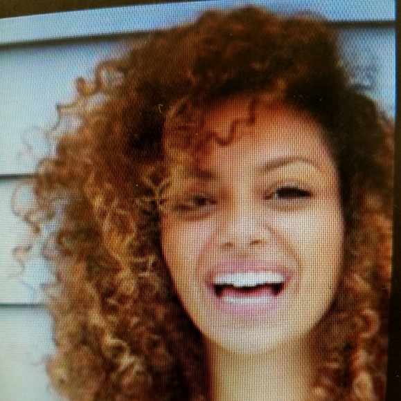 Meet your Posher, Angela - Picture 1 of 1