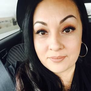 Meet your Posher, Liz