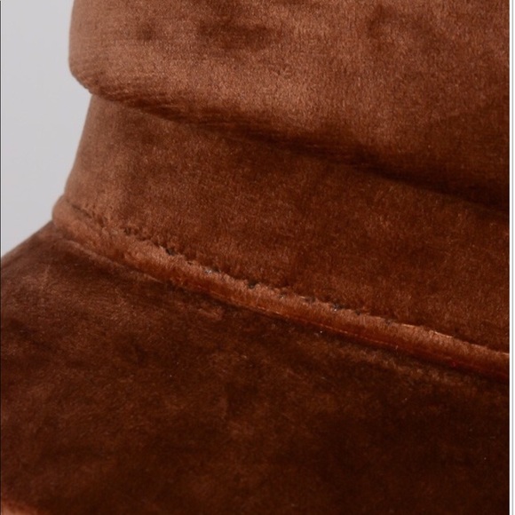 Brown Velvet Fiddler Cap - Picture 3 of 4