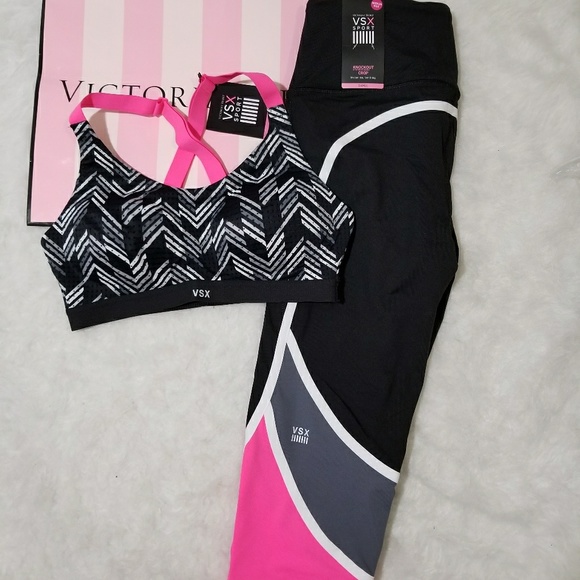 Victoria's Secret Pants - 🎄PRICE DROP🎁NWT! Crop tights & SPORTS bra set