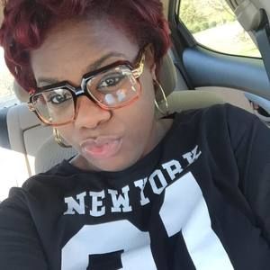 Meet your Posher, Nazahrah