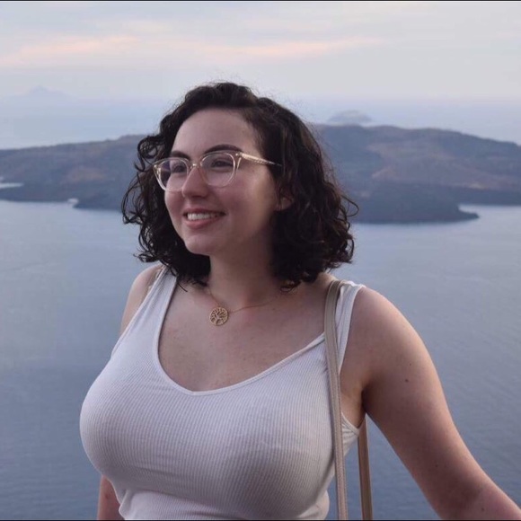 Meet your Posher, Rachel - Picture 3 of 8