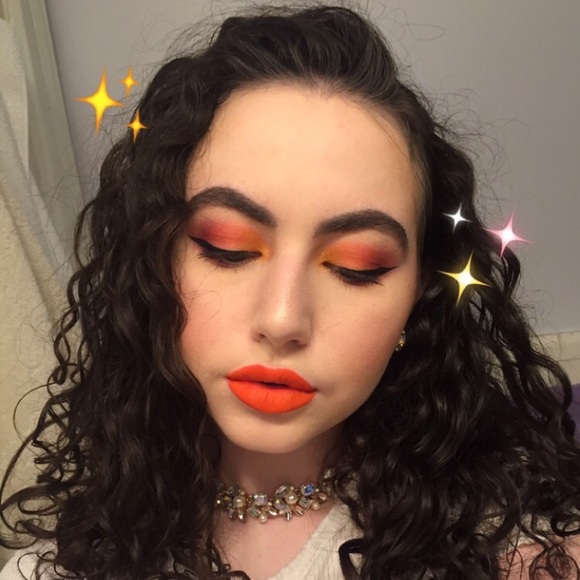 Meet your Posher, Rachel - Picture 4 of 8