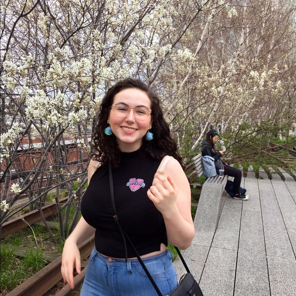 Meet your Posher, Rachel - Picture 6 of 8