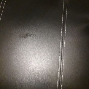 Meet your Posher, Edith