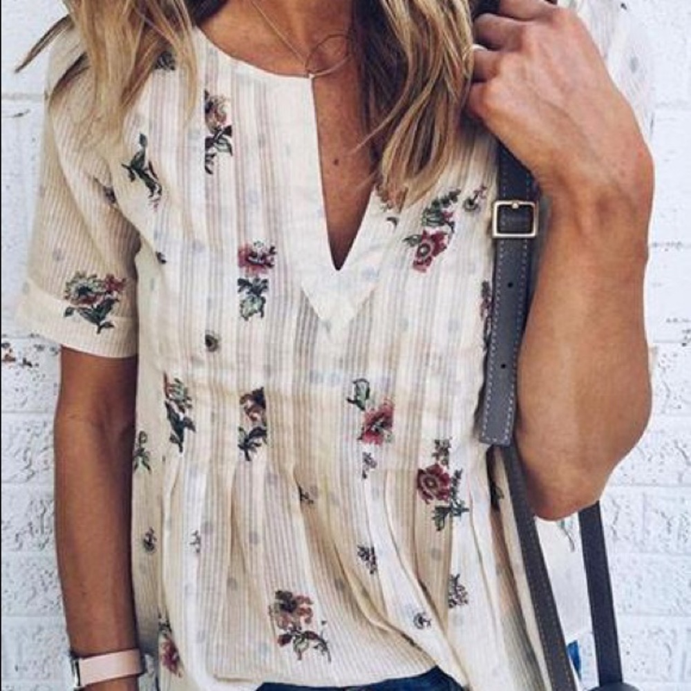 V Neck Floral Top