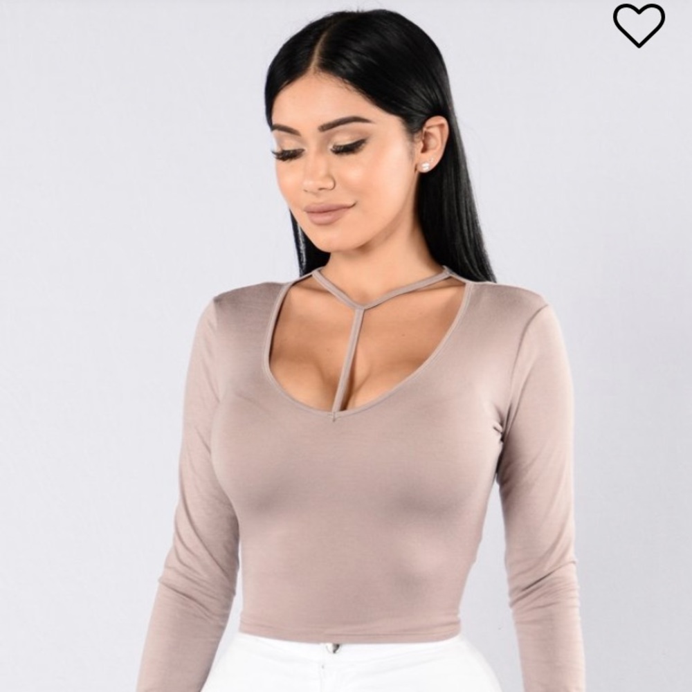 Long sleeved crop top with t line design v neck