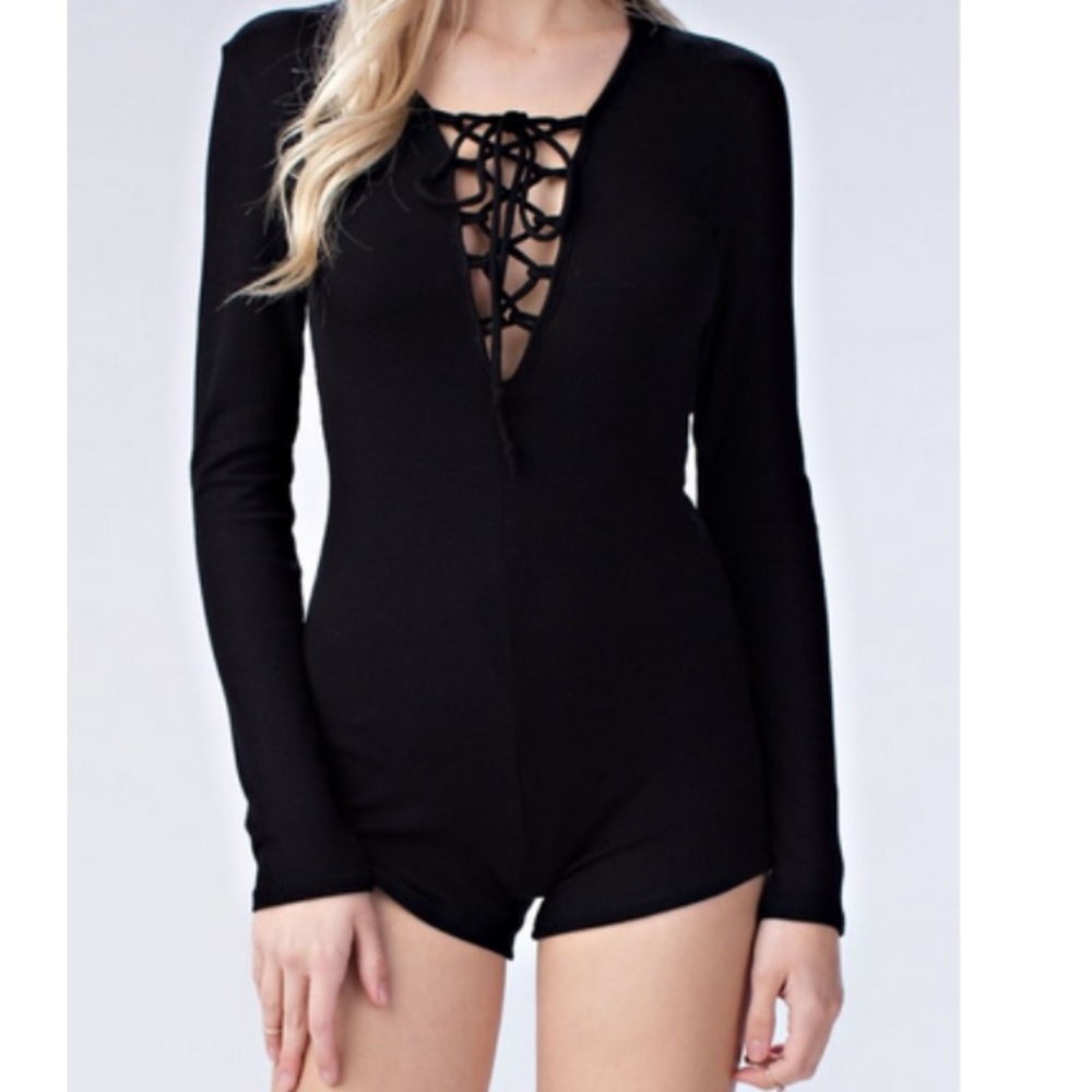 SALE 🎉 Black Lace Up Body Suit
