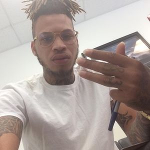 Meet your Posher, Deangelo