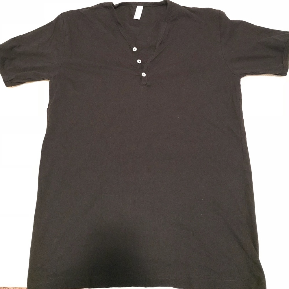 American Apparel black tee
