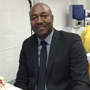 Meet your Posher, Clive