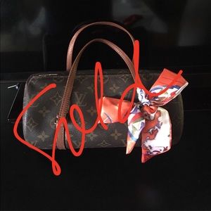 ❤️SALE❤️ LV Papillon