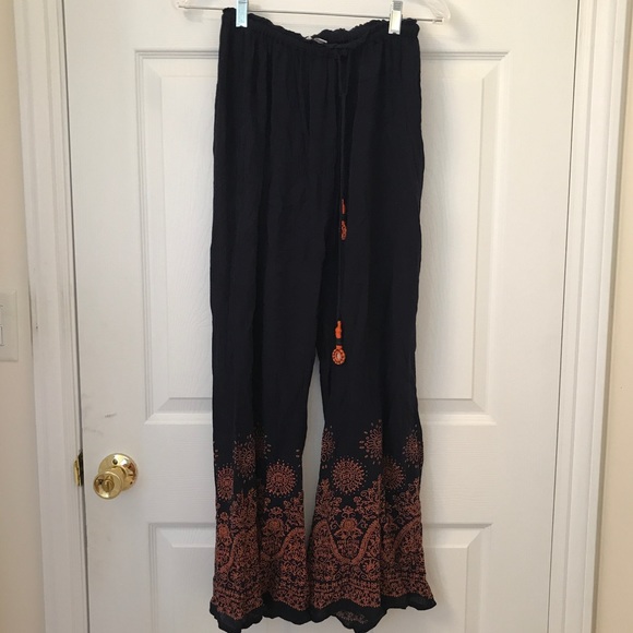 Flowy Patrons of peace pants - Picture 2 of 2