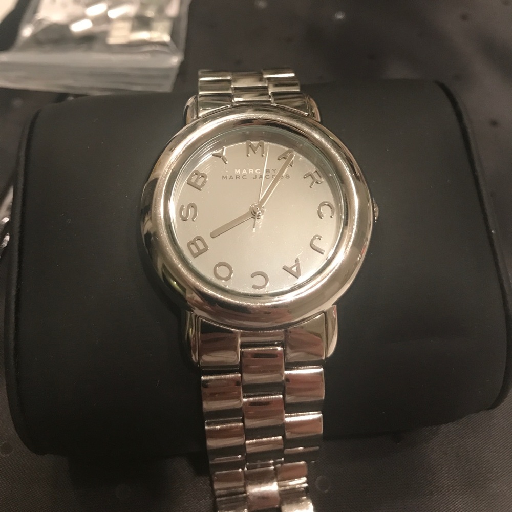 Marc By Marc Jacobs Silver watch. Links included