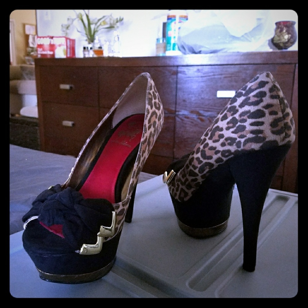 New leopard heels