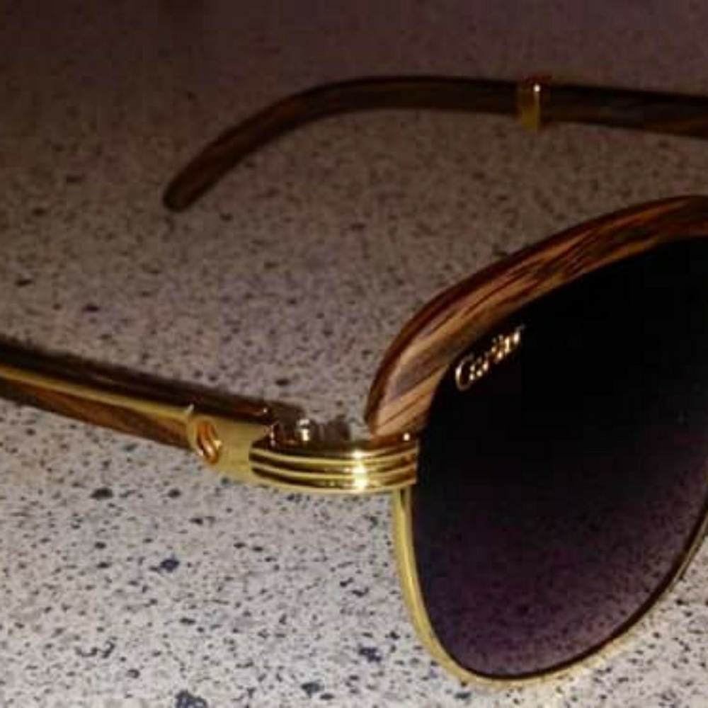 Designer - Picture 3 of 6