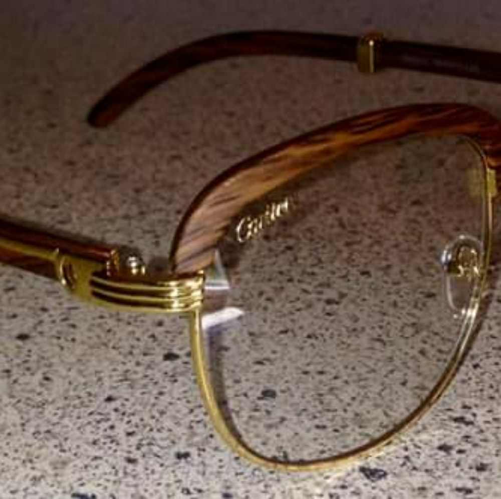 Designer - Picture 4 of 6