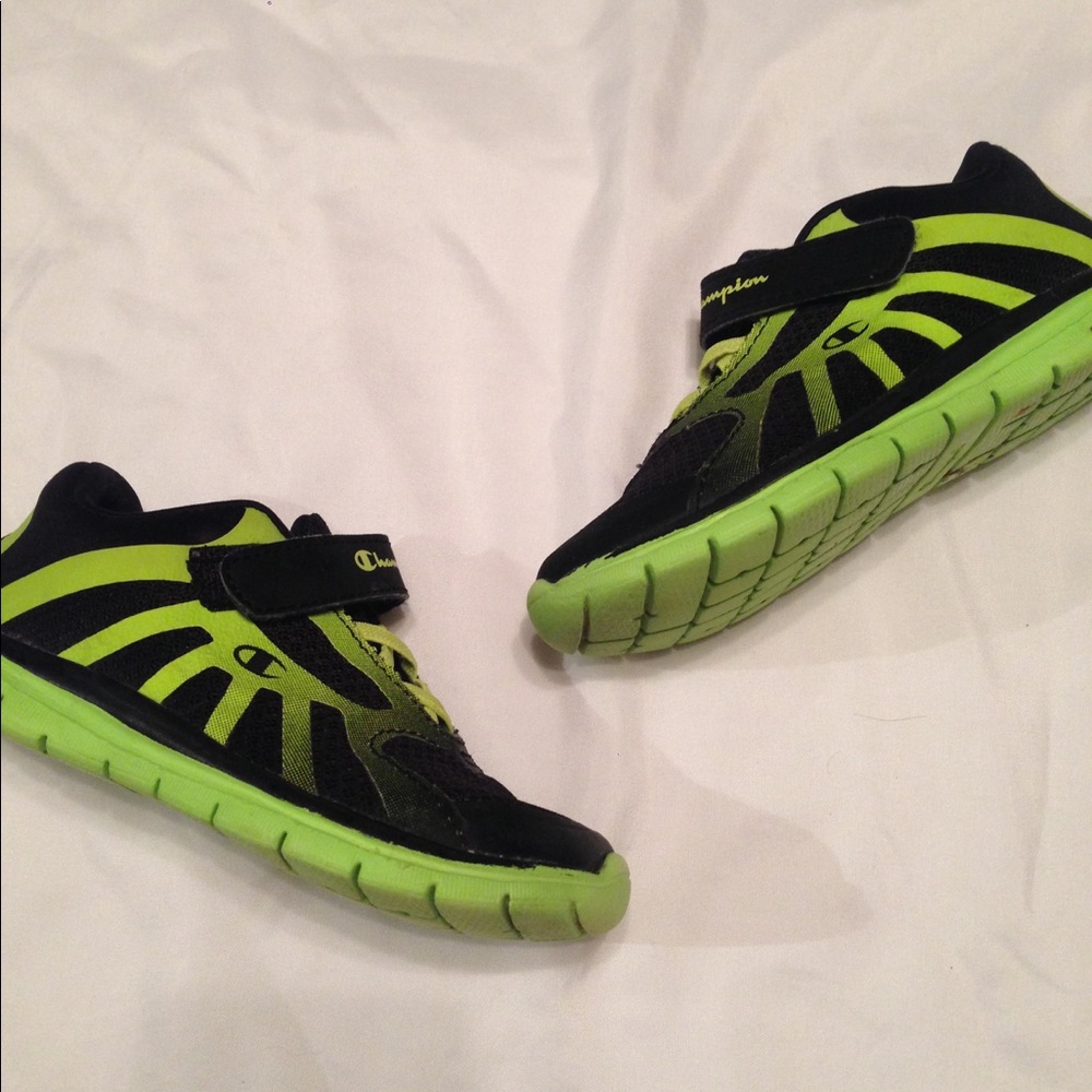 Toddler Boys Champion Sneakers Size 8.5