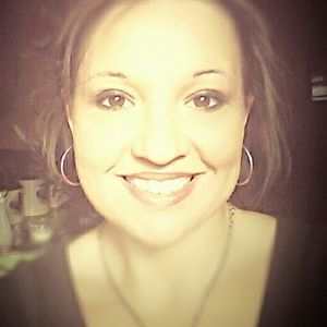 Meet your Posher, Denise