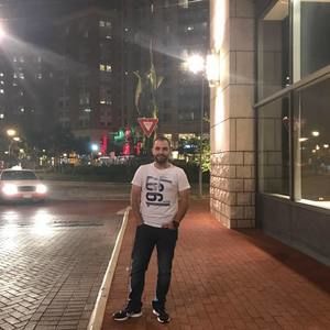 Meet your Posher, Rami