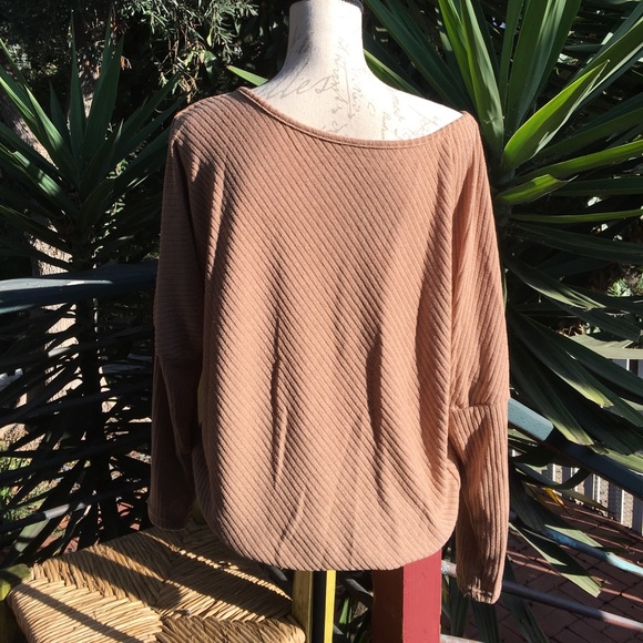 🎉🎉HP🎊🎊 New! Sexy Off Shoulder Sweater - Picture 4 of 6