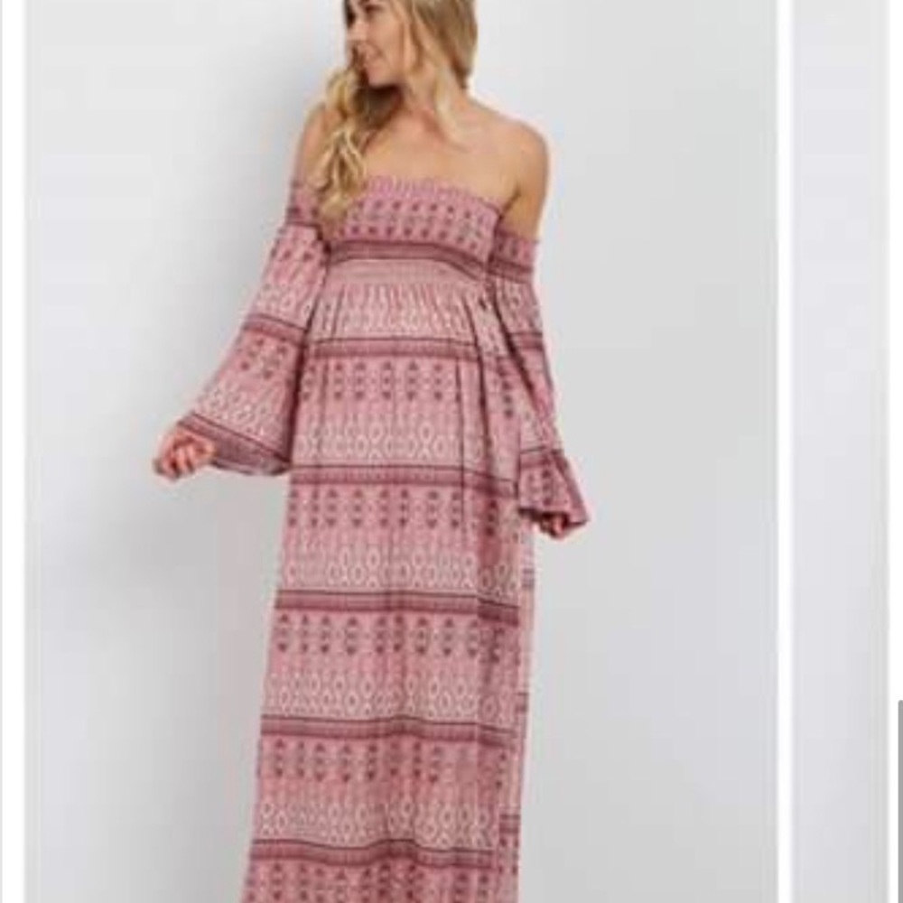 Maternity Dress.Worn once, still has tag attached.