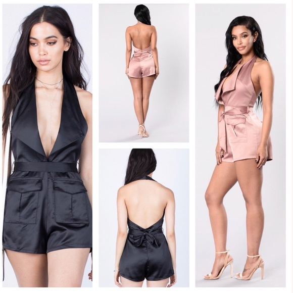 Karlie  Blush Halter Romper - Picture 4 of 4
