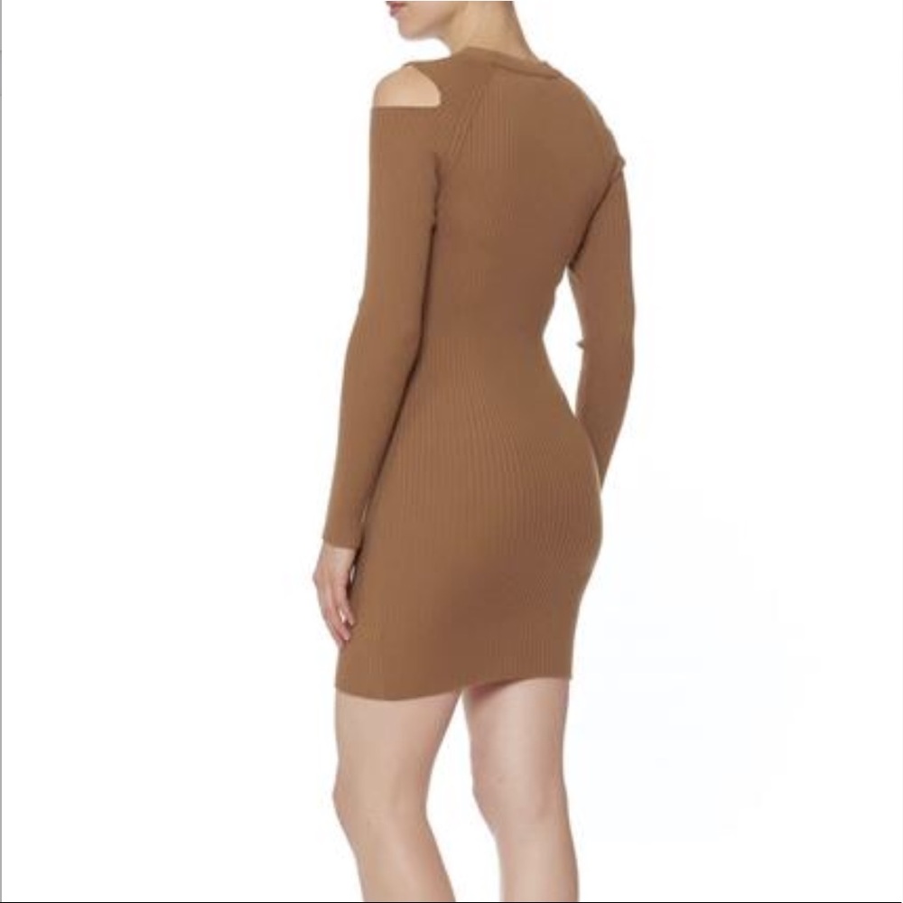 🎈SALE 🎈Alexa Bodycon Cold Shoulder Dress - Picture 5 of 6