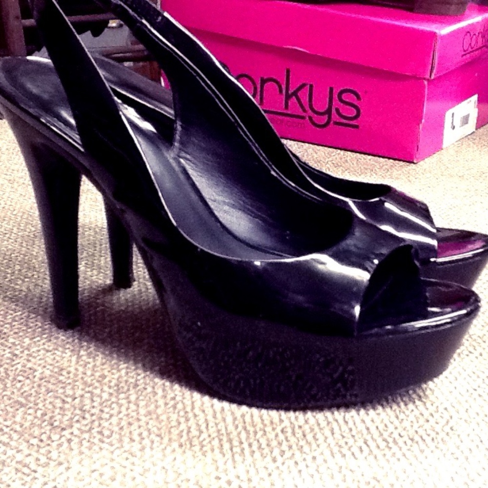 Jessica Simpson Black Astor Heels