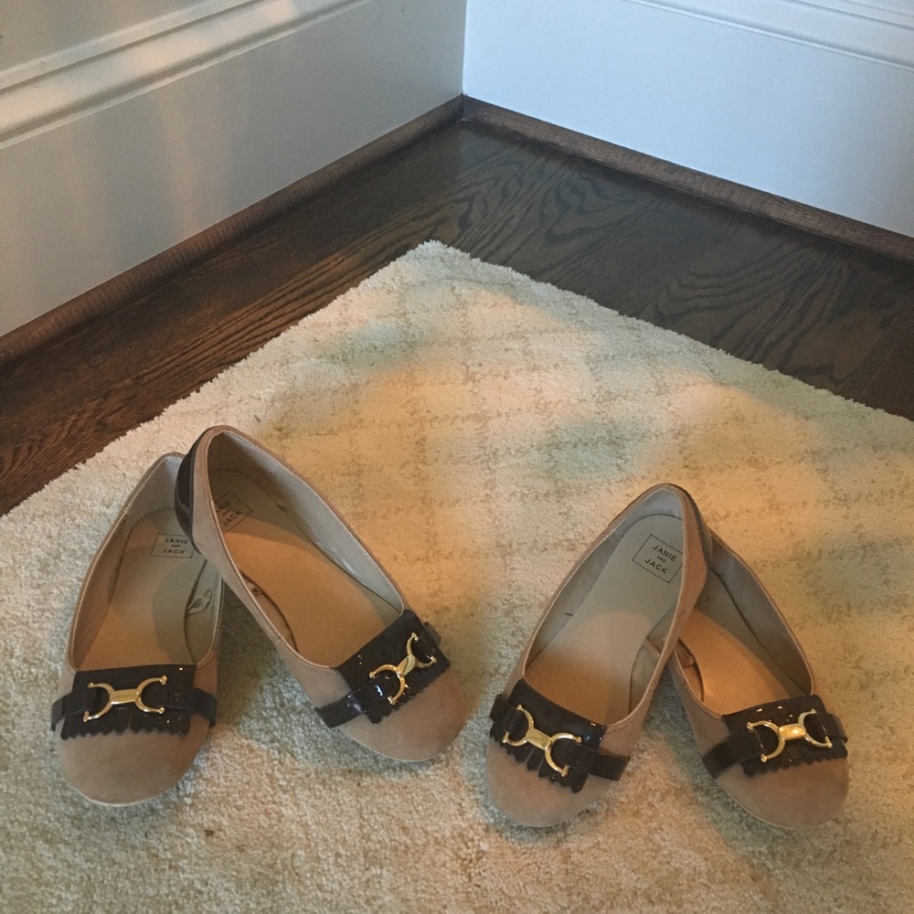 Janie and Jack brown gold medallion flats.